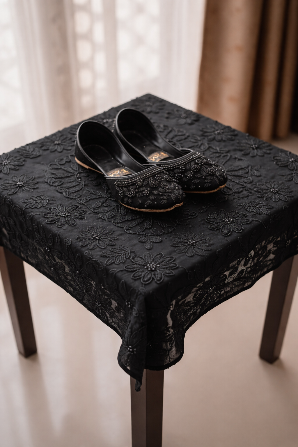 Black Traditional Shoes تور دودیز بوټان