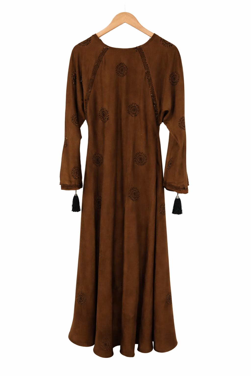 Elegant Embroidered Hijab Dress – Brown ښکلی ګنډل شوی حجاب – نسواري